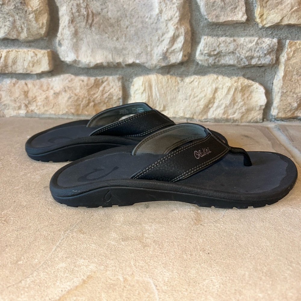 Olukai Men's Black Sandals